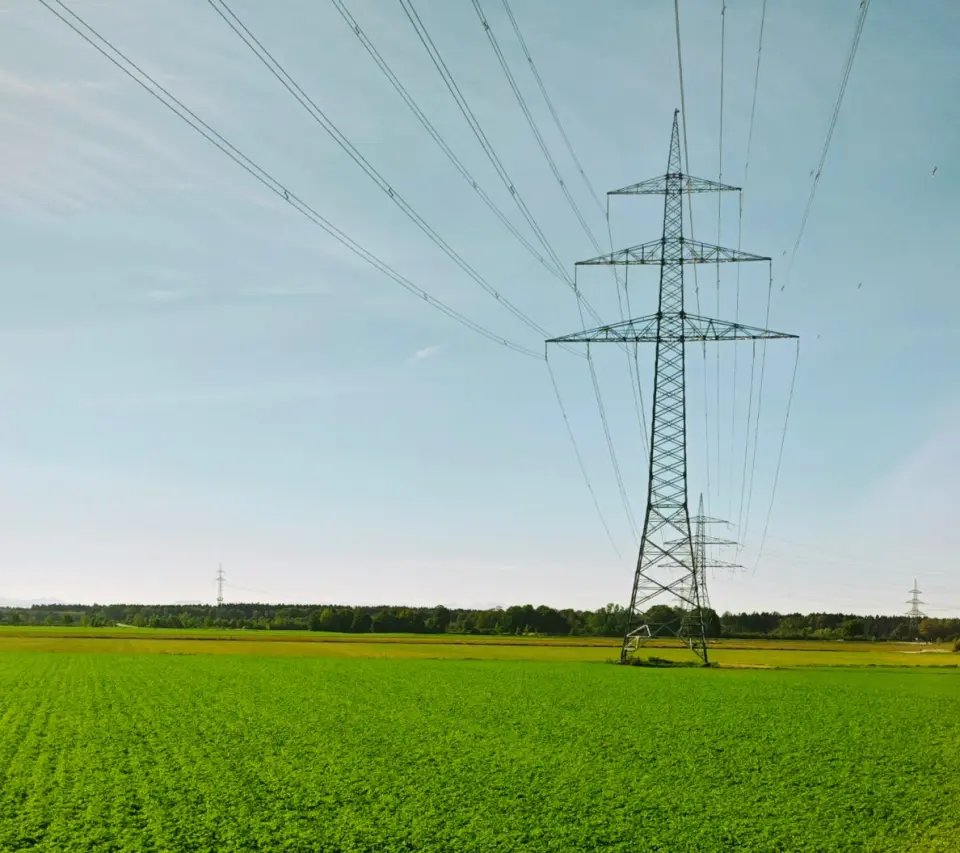 Netze für die Realität planen: Warum wir deutlich mehr Photovoltaik und echte Speicher im Szenariorahmen brauchen cover