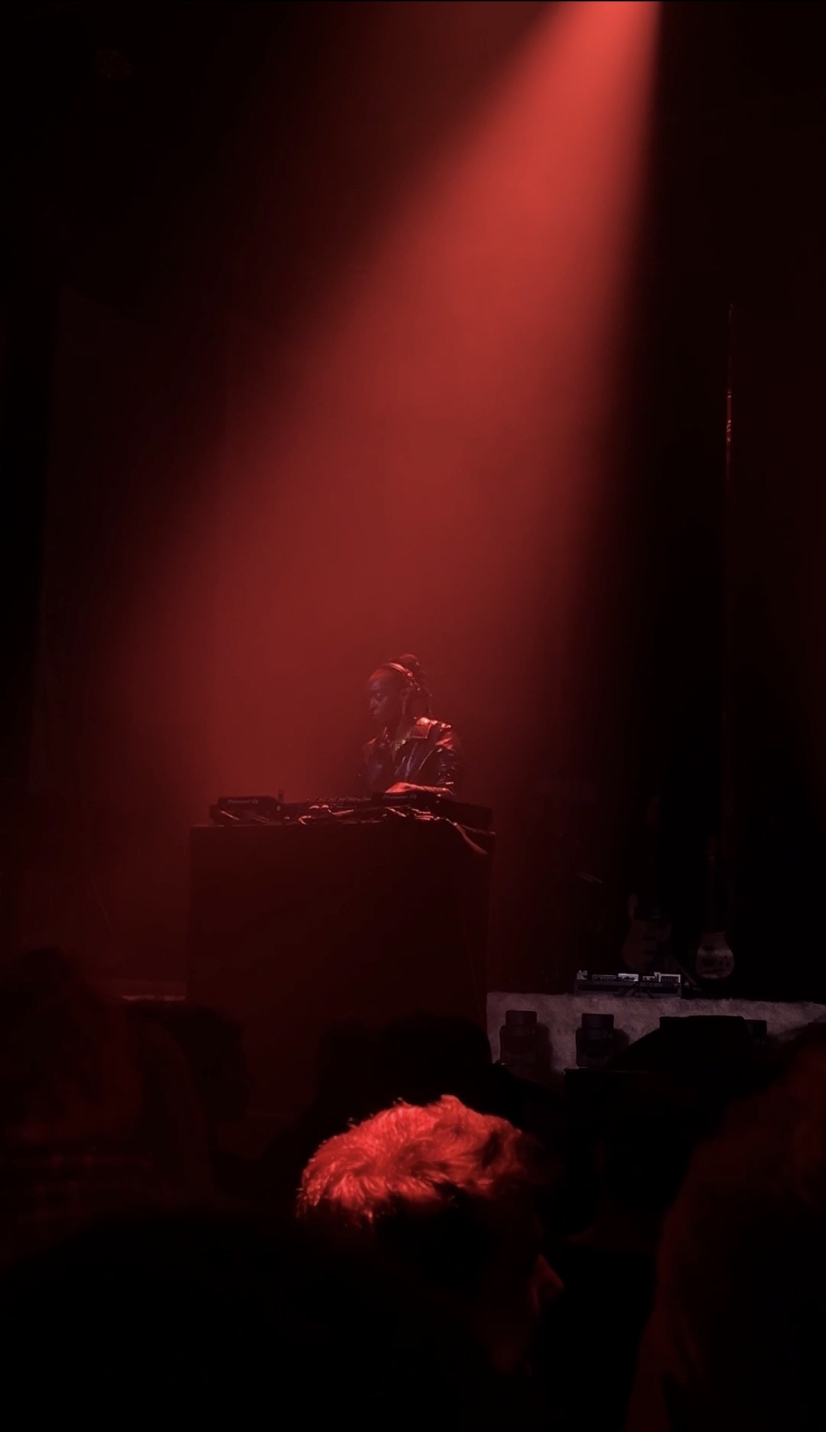 dsl j'ai pas + de photos mais aussi c un dj set....