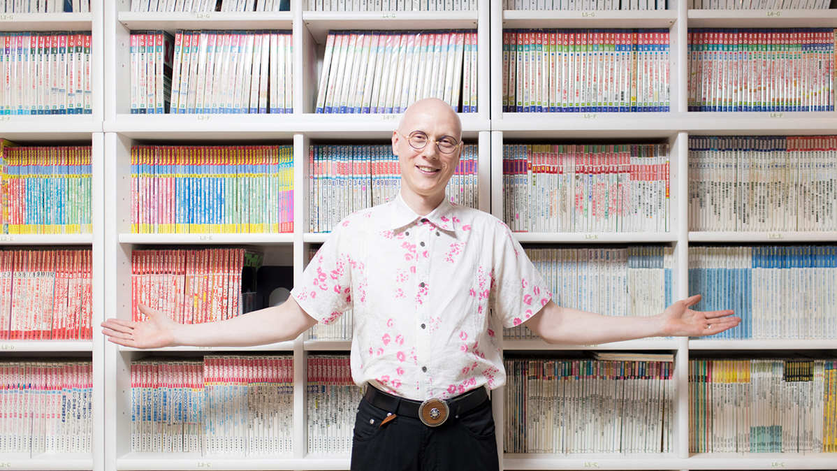 貴重なレゲー1万本と雑誌を収集するフランス没落貴族!?→自宅に凸して数奇な人生を聞いたら、ただのガチゲーマーだった件【NPOゲーム保存協会:探訪レポ】