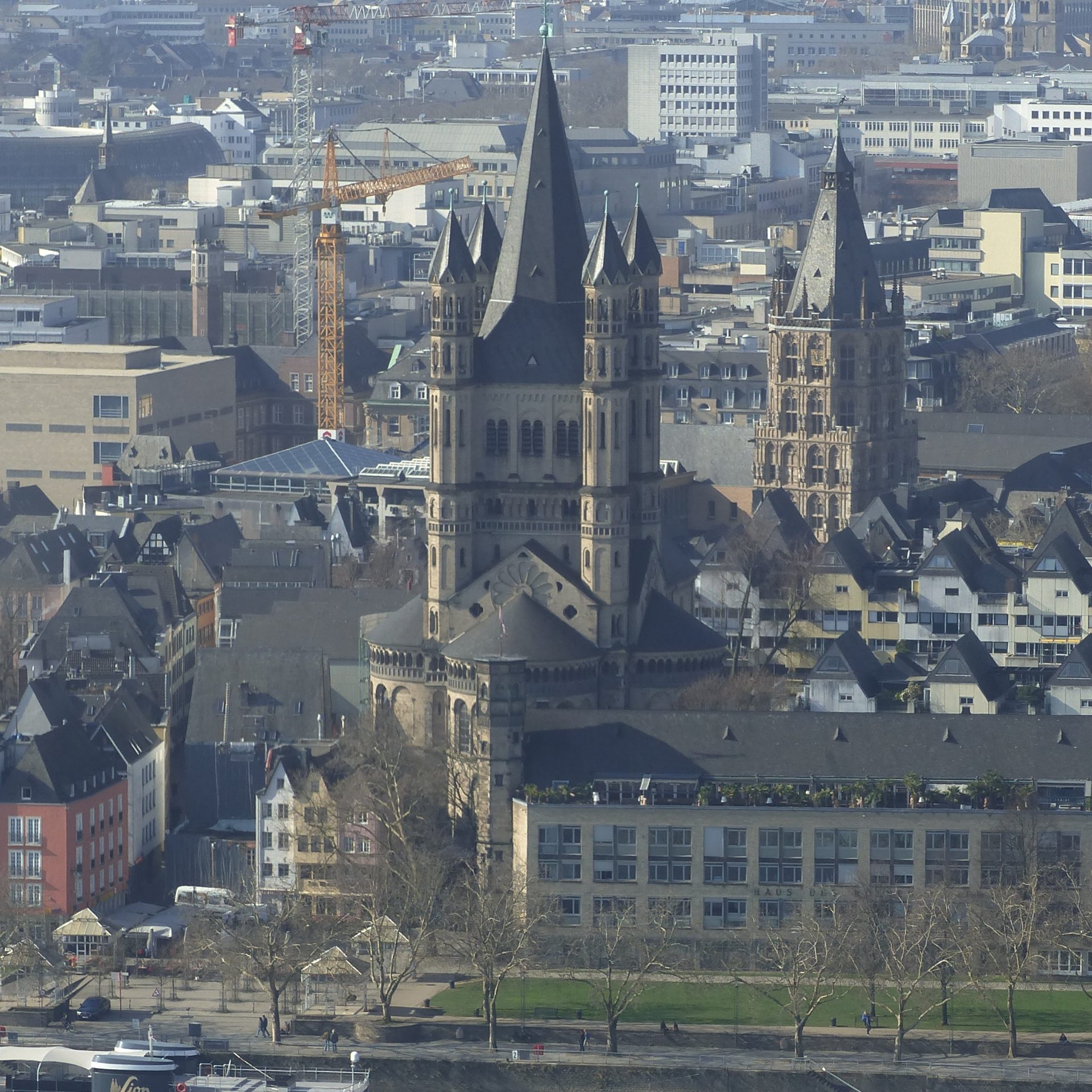 Groß St. Martin (vorne)