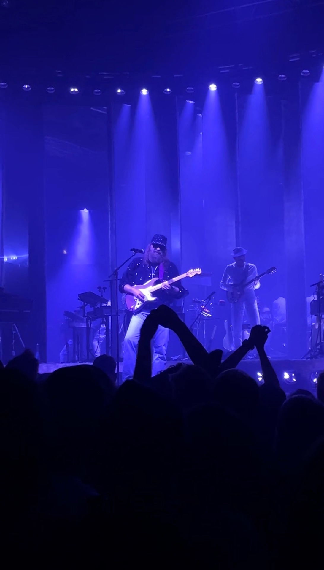 ya des miroirs dans le fond ça rendant bien de zinzin